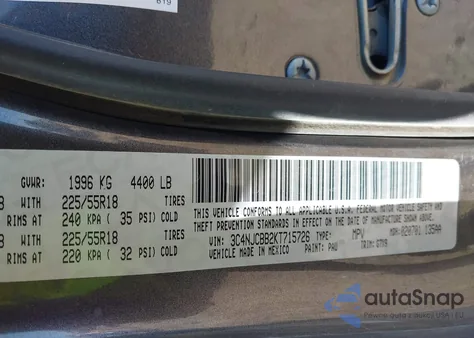 2019 Jeep Compass Altitude Fwd z USA, uszkodzony, nr VIN 3C4NJCBB2KT715726